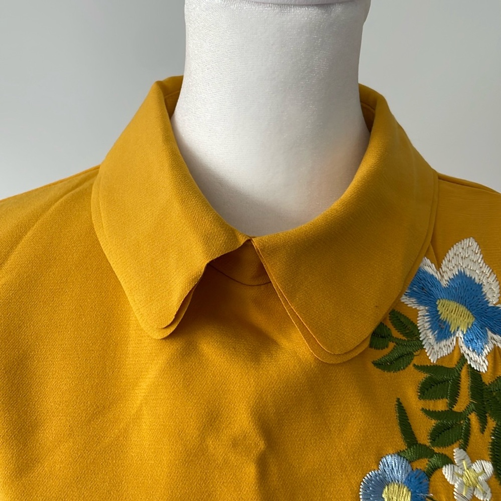 Coeur de Vague Yellow Floral Shift Dress - Picture 4 of 5